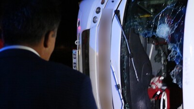 Yolcu otobüsü devrildi: Çok sayıda yaralı var