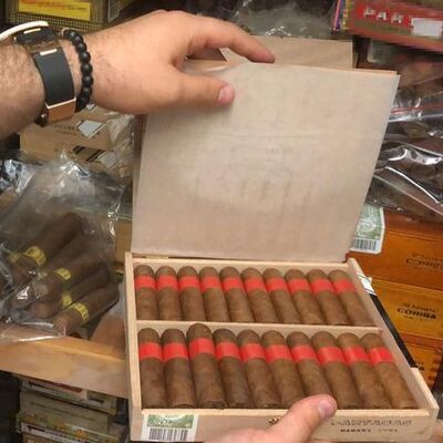 Kaçak puro baskını: 5 gözaltı!