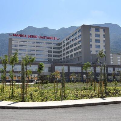 1 günde 2 şehir hastanesi hizmete giriyor