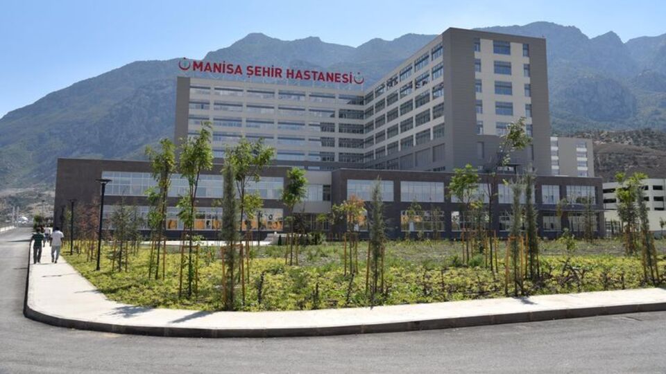 1 günde 2 şehir hastanesi hizmete giriyor