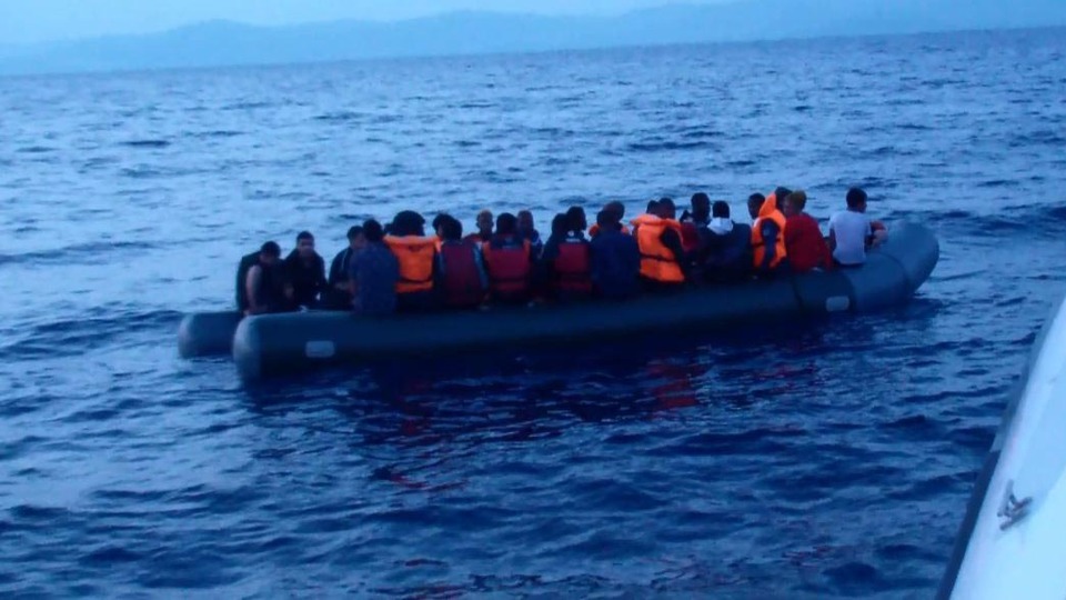 40 kişi bindiler, 41 kişi indiler!