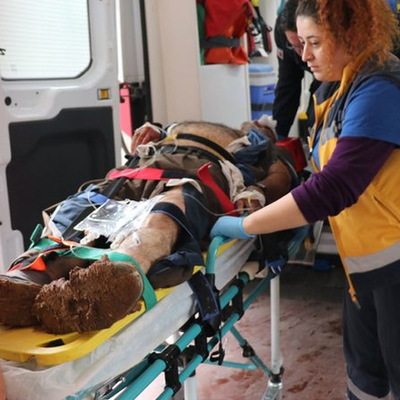 Öğreciler için kendini feda etti