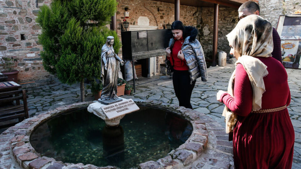 Kilise bahçesindeki dilek havuzuna kamulaştırma kararı!