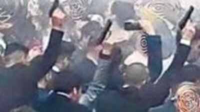 Magandalar Almanya'da silaha sarıldı!