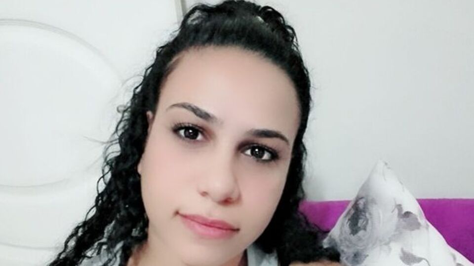 Şiddetten kaçan eşini 8 yerinden bıçakladı!