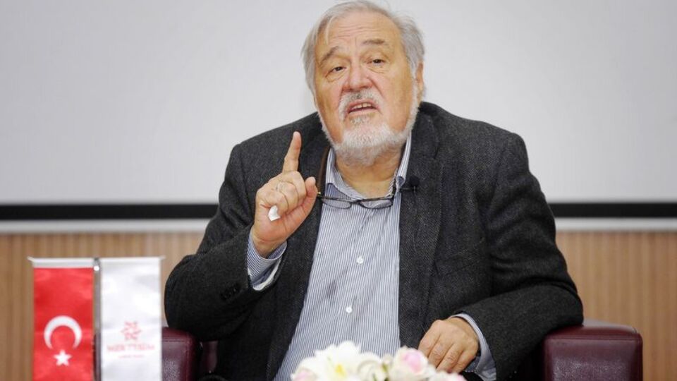 İlber Ortaylı'dan farklı yorumlar...