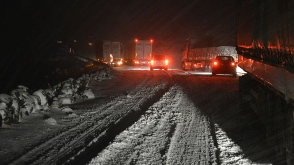 Tendürek Dağı Geçidi ulaşıma açıldı