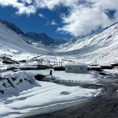 Yaylacılar kara yakalandı!