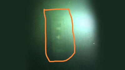 Üç hırsız çaldıkları çelik kasayı açamayınca...