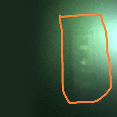 Üç hırsız çaldıkları çelik kasayı açamayınca...