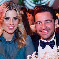 Hacı Sabancı ile Nazlı Kayı ‘Cadılar Bayramı’ partisinde