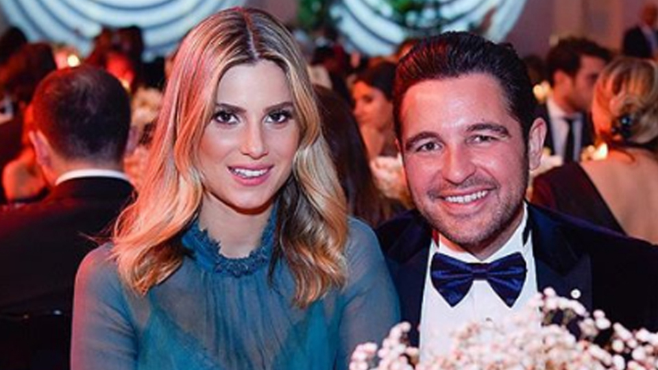 Hacı Sabancı ile Nazlı Kayı 'Cadılar Bayramı' partisinde