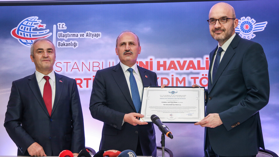 Yeni Havalimanı'nın işletme sertifikası İGA'da!