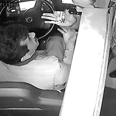 Halk otobüsündeki yolcu- şoför kavgası kamerada