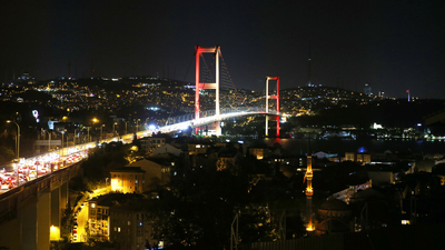 Türkiye, Almanya, Fransa ve Rusya... Köprü "renklendi"