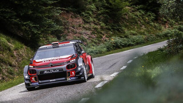 İspanya Rallisi'nde kazanan Loeb