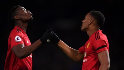 ManU, Cenk Tosun'lu Everton'ı devirdi!