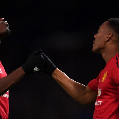 ManU, Cenk Tosun'lu Everton'ı devirdi!