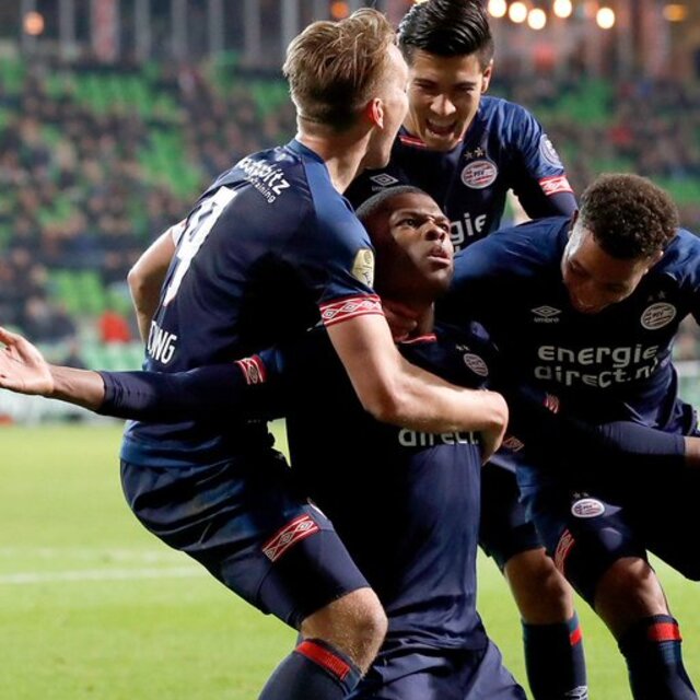 PSV, 10'da 10 yaptı!