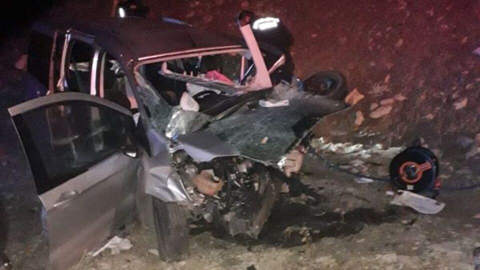 Feci kaza... Ticari araç kalmadı: 3 ölü, 3 yaralı!