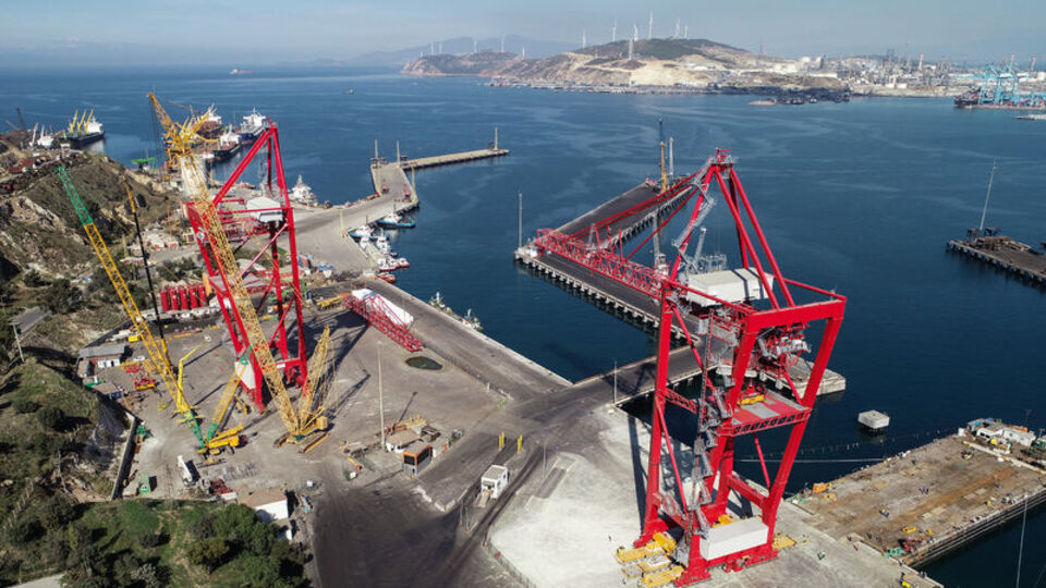 8 saatte 600 metre taşındı