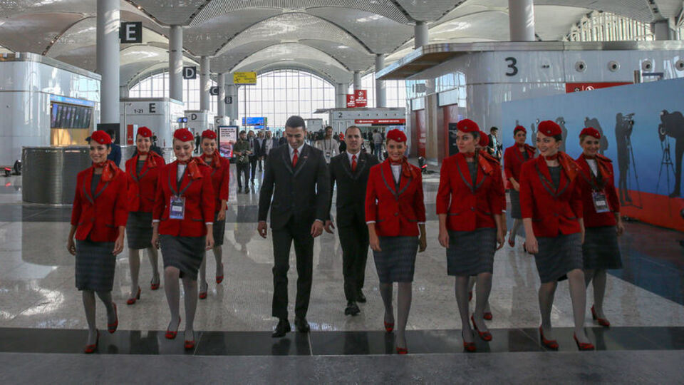 Yeni Havalimanı'na yeni üniforma!