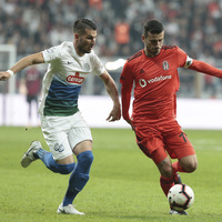 Oğuzhan yine ıslıklandı