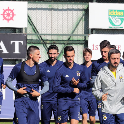 Fenerbahçe'yi derbiye Cocu'nun yardımcısı hazırlıyor