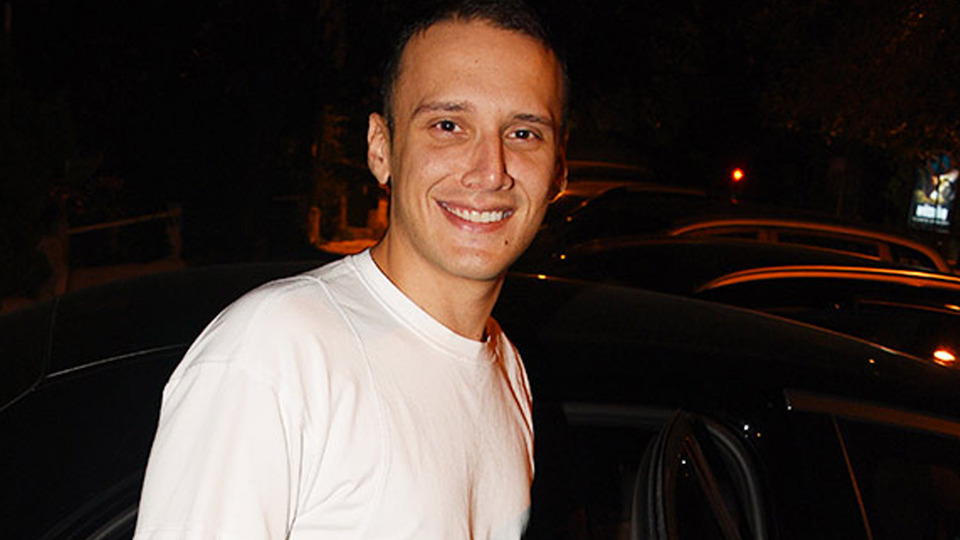 Edis, İngilizce single için çalışıyor