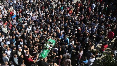 İsrail'in şehit ettiği 3 çocuk son yolculuğuna uğurlandı