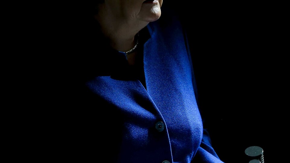 Merkel'den yeniden aday olmamasına ilişkin açıklama