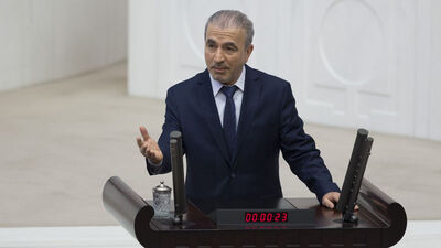 AK Parti'den 'Cumhurbaşkanına itaat farzdır' diyen rektöre tepki!