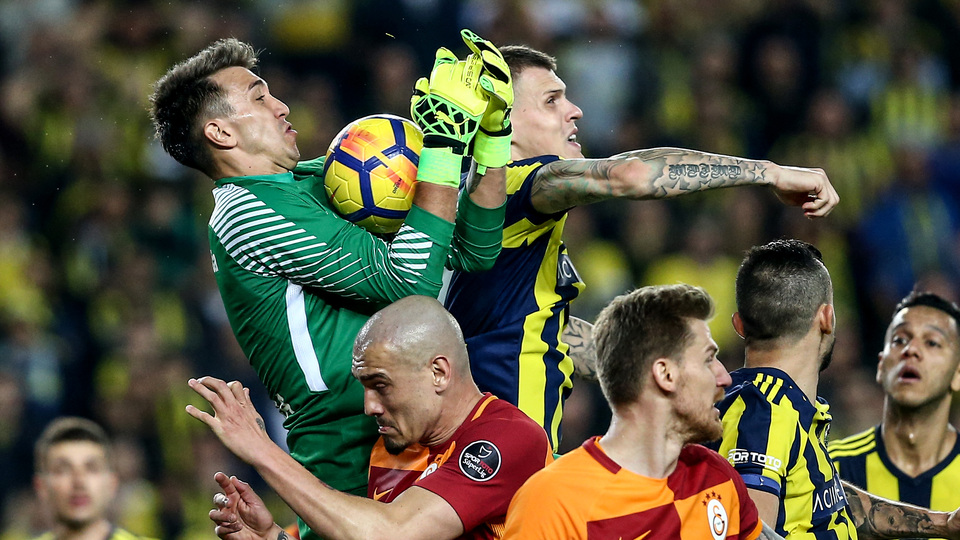 Derbide gözler kalecilerde