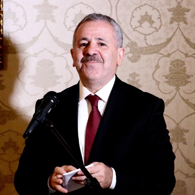 Türkiye'nin Lahey Büyükelçisi resmen göreve başladı