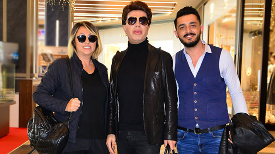 "Bülent Ersoy da kim? Öyle biri mi var?"