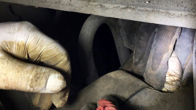 TIR'a gizlenen 69 parça eroin 6 saatte çıkarıldı