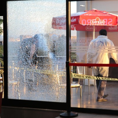 AVM terasında dehşet!