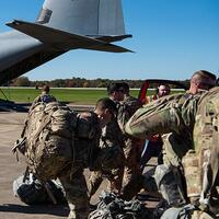 Trump: 15 bin asker göndereceğiz