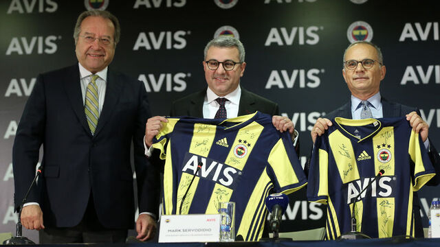 Fenerbahçe'de sponsorluk imza töreni yapıldı