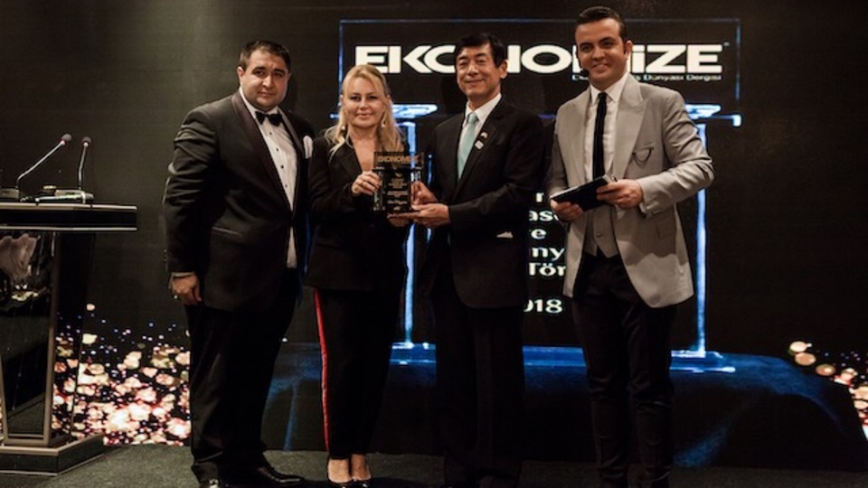 Seçkin isimler ödüllendirildi!