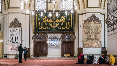 Bursa Cuma namazı saat kaçta?