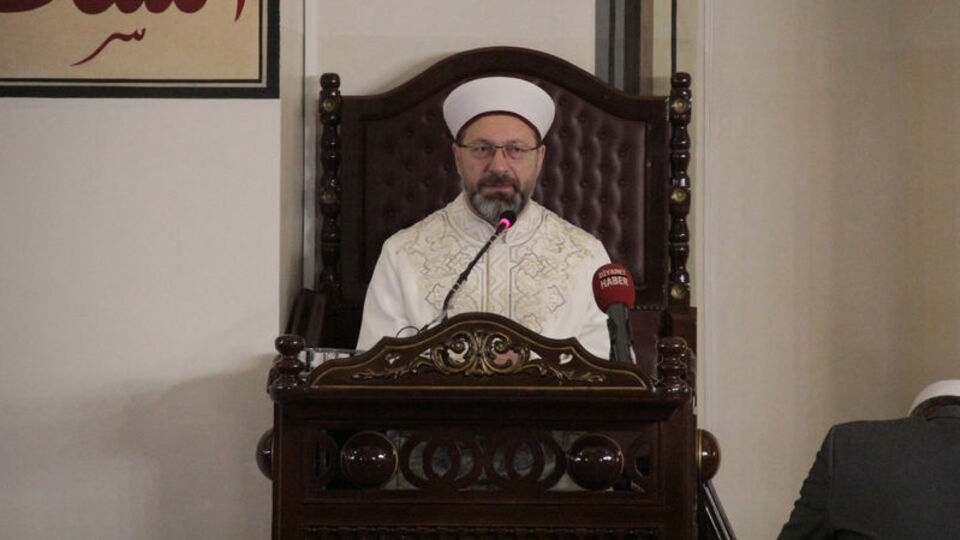 Diyanet İşleri Başkanı: Gıybet yapmayın!