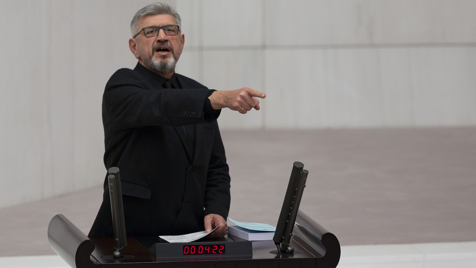 Saadet Partili vekile Twitter paylaşımları nedeniyle soruşturma!