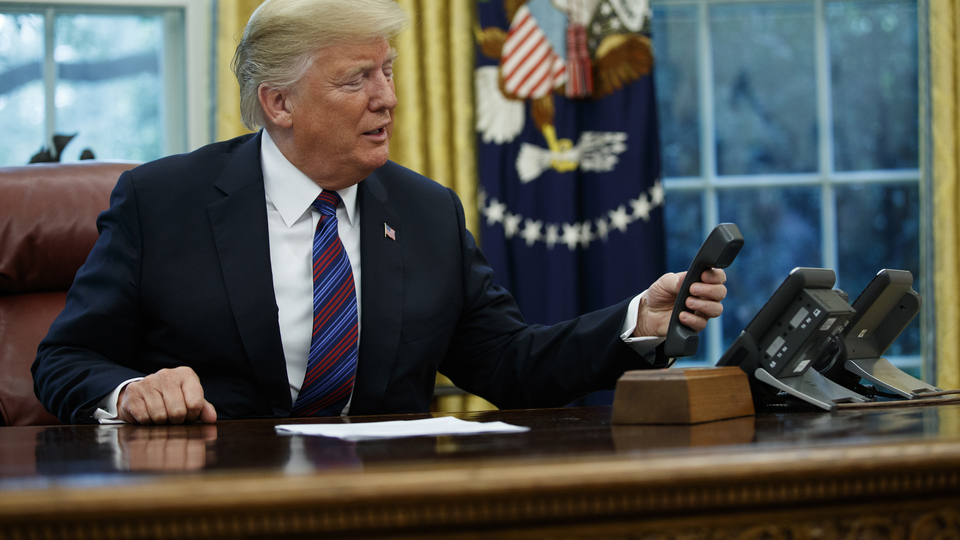 Trump'tan Pekin'e kritik telefon!