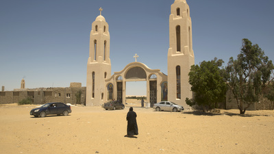 Mısır'da otobüse saldırı: Ölü ve yaralılar var!