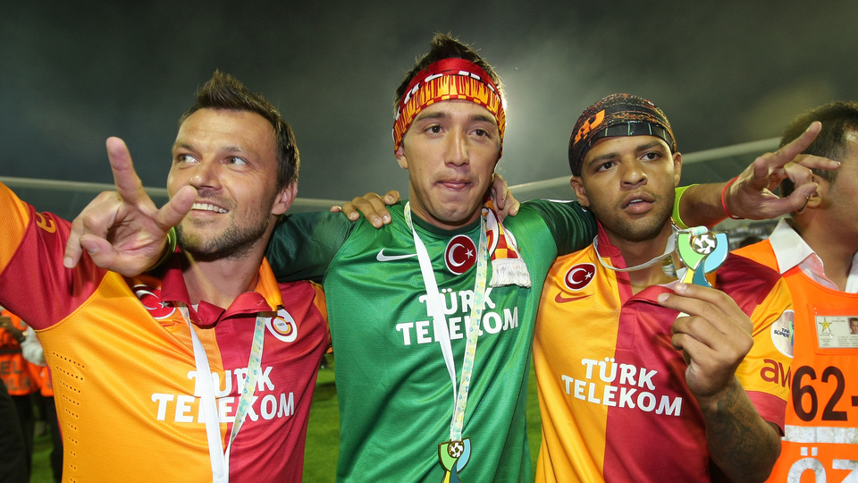 Melo ve Ujfalusi'den derbi mesajı!