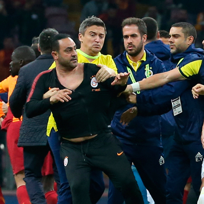 "Hasan Şaş'ı futboldan men edin"