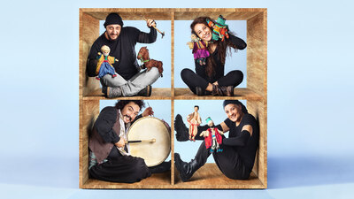 Kuklalar sahneye iniyor