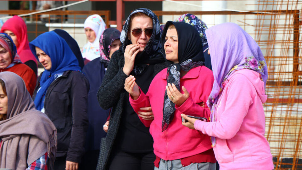 Cenazede çok acı soru!