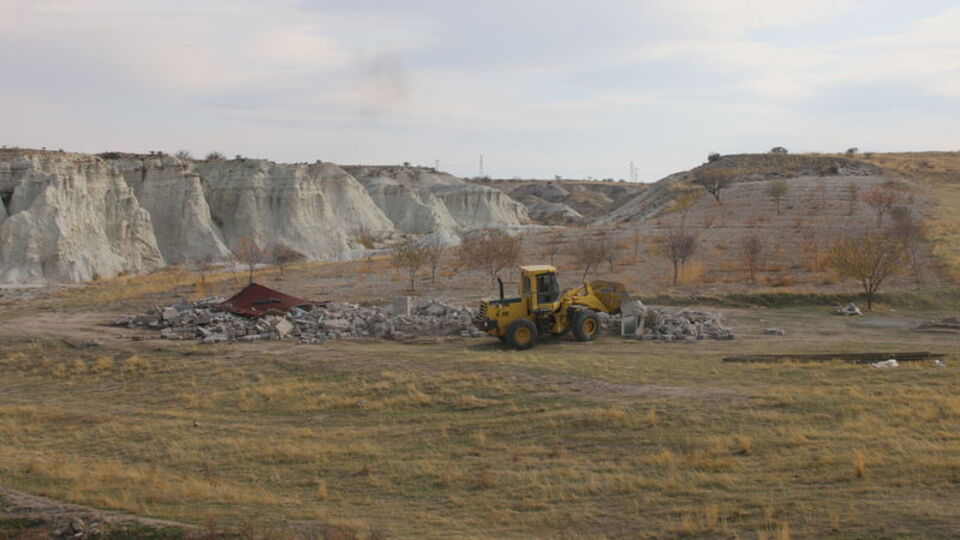 Peribacaları kurtuluyor! Yıkım başladı